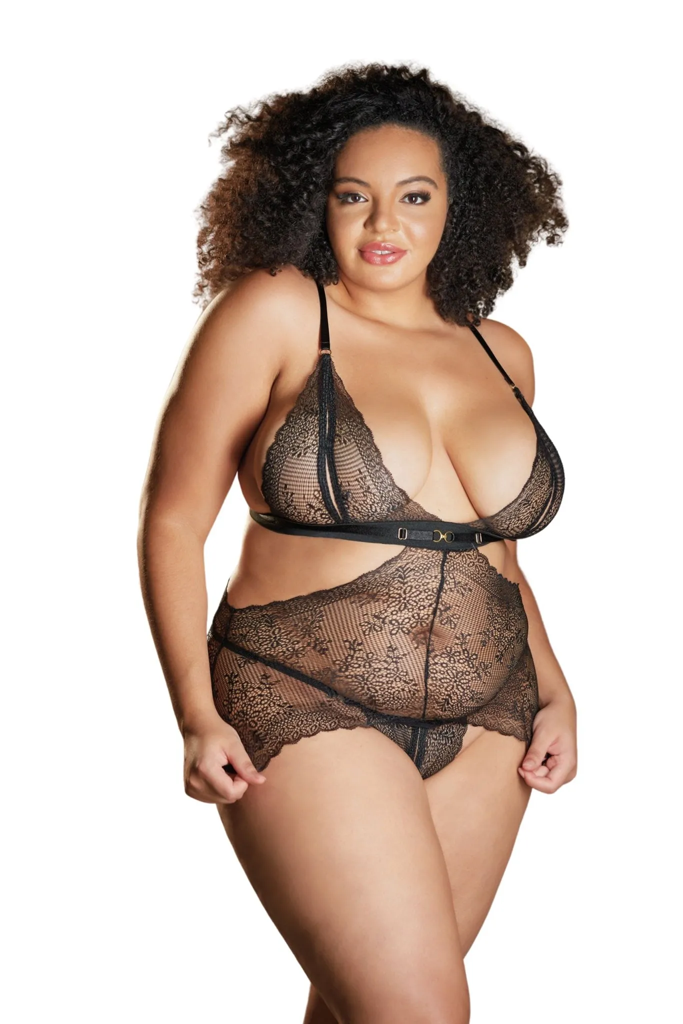 Curve-Hugging Peekaboo Lace Bralette Babydoll