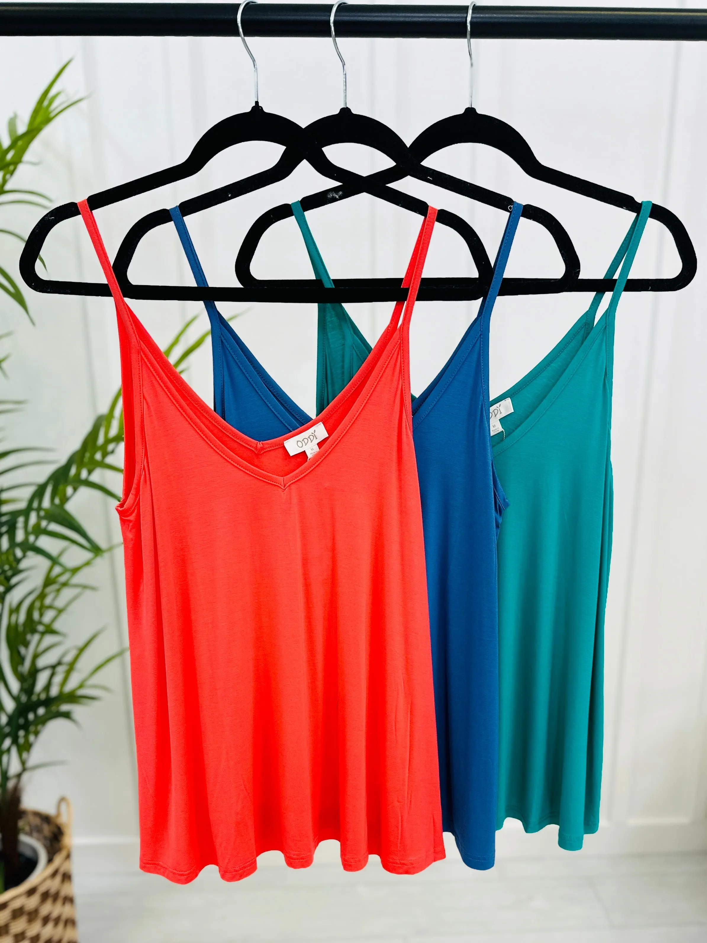 REG/CURVY Fearless Feelings Tank Top- Multiple Colors!