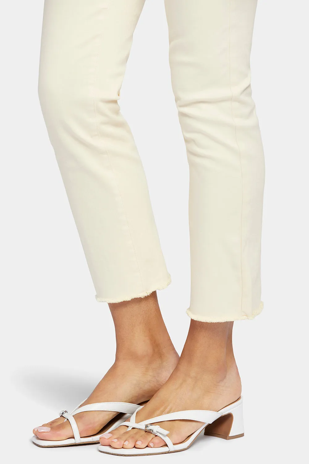 Sheri Slim Ankle Jeans In Petite - Banana Sorbet