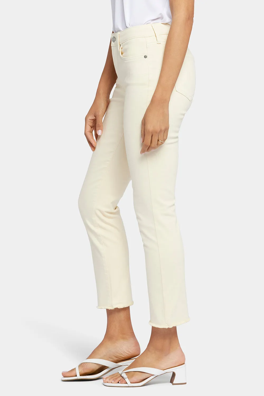 Sheri Slim Ankle Jeans In Petite - Banana Sorbet